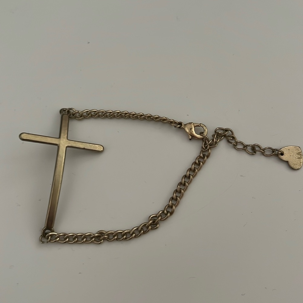 BRANDY MELVILLE Cross Bracelet